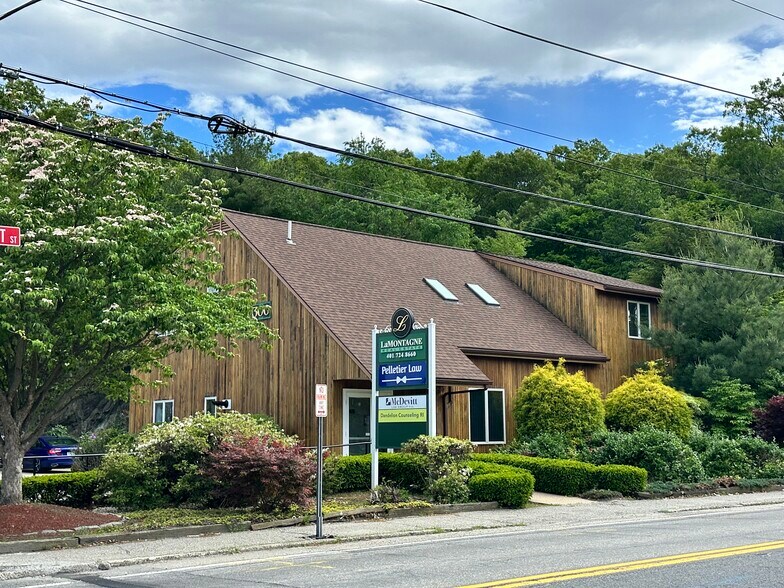 300 Front St, Lincoln, RI à louer - Photo de l’immeuble – Image 1 sur 9