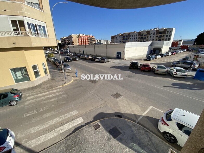 Local commercial dans Orihuela, Alicante à louer - Photo de l’immeuble – Image 1 sur 9