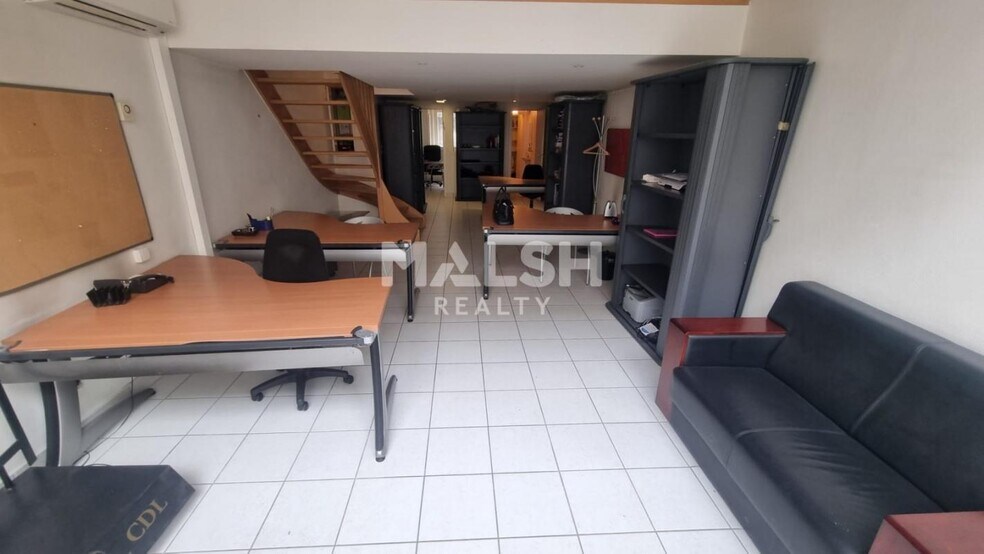 Immeuble residentiel dans Lyon à vendre - Photo intérieure – Image 1 sur 11