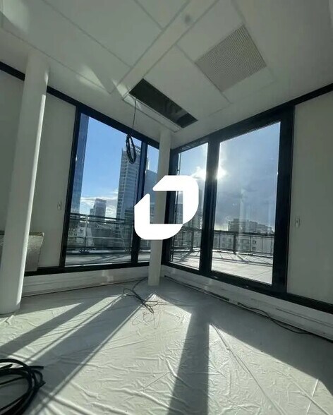 Bureau dans Lyon à louer - Photo de l’immeuble – Image 3 sur 9