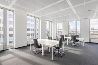 Plus de détails pour 20727 Willoughby Town Centre Dr, Langley, BC - Coworking à louer