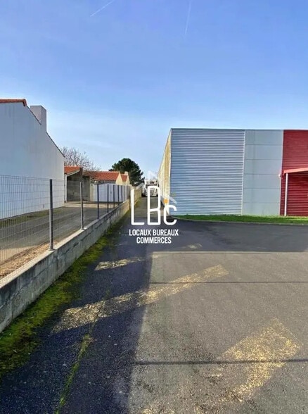 77 Avenue De Talmont, Les Sables-d'Olonne à louer - Photo de l’immeuble – Image 2 sur 6