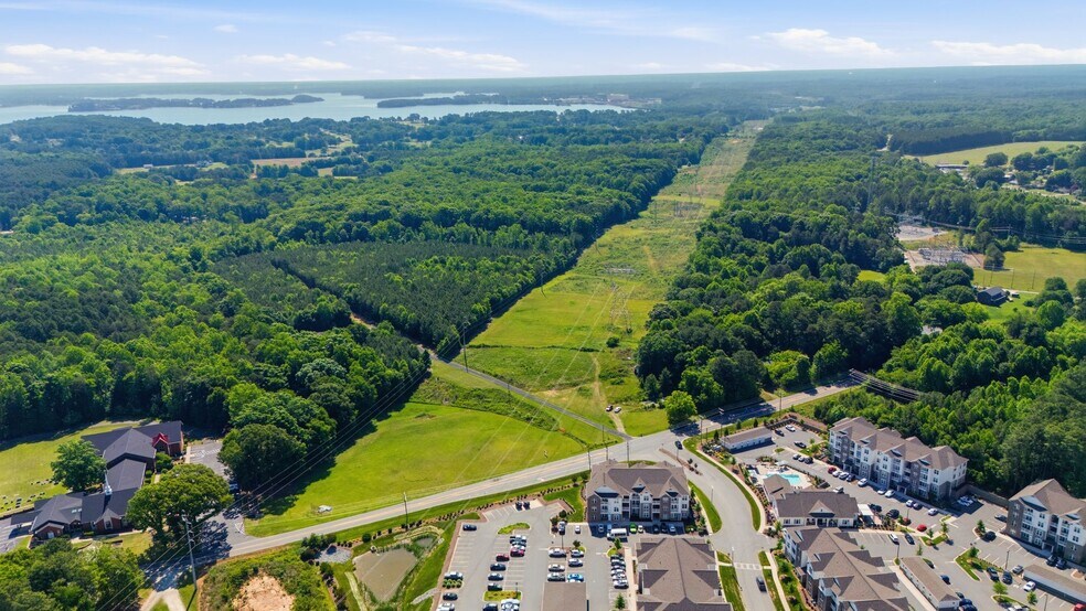 274 N Pilot Knob Rd, Denver, NC à vendre - Photo de l’immeuble – Image 2 sur 9