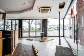 637 Forest Rd, Londres à louer Photo intérieure– Image 2 sur 9