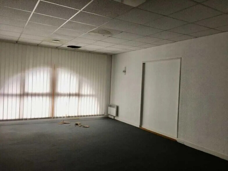 Bureau dans Launaguet à vendre - Photo de l’immeuble – Image 2 sur 9