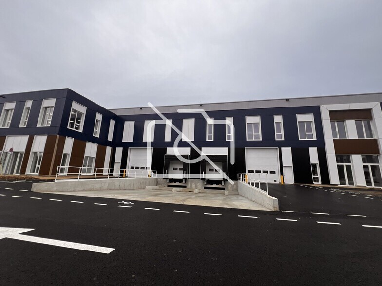 Industriel/Logistique dans Moissy-Cramayel à louer - Photo de l’immeuble – Image 1 sur 3
