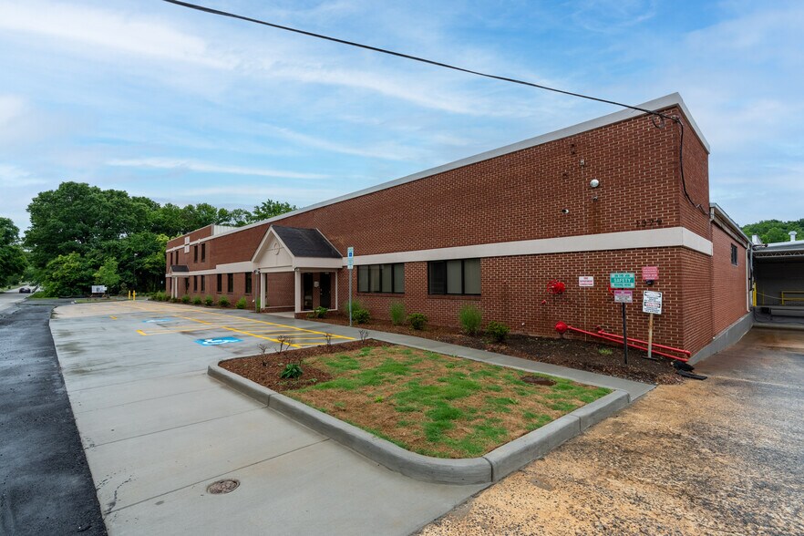 1379 McDow Dr, Rock Hill, SC à louer - Photo de l’immeuble – Image 1 sur 42