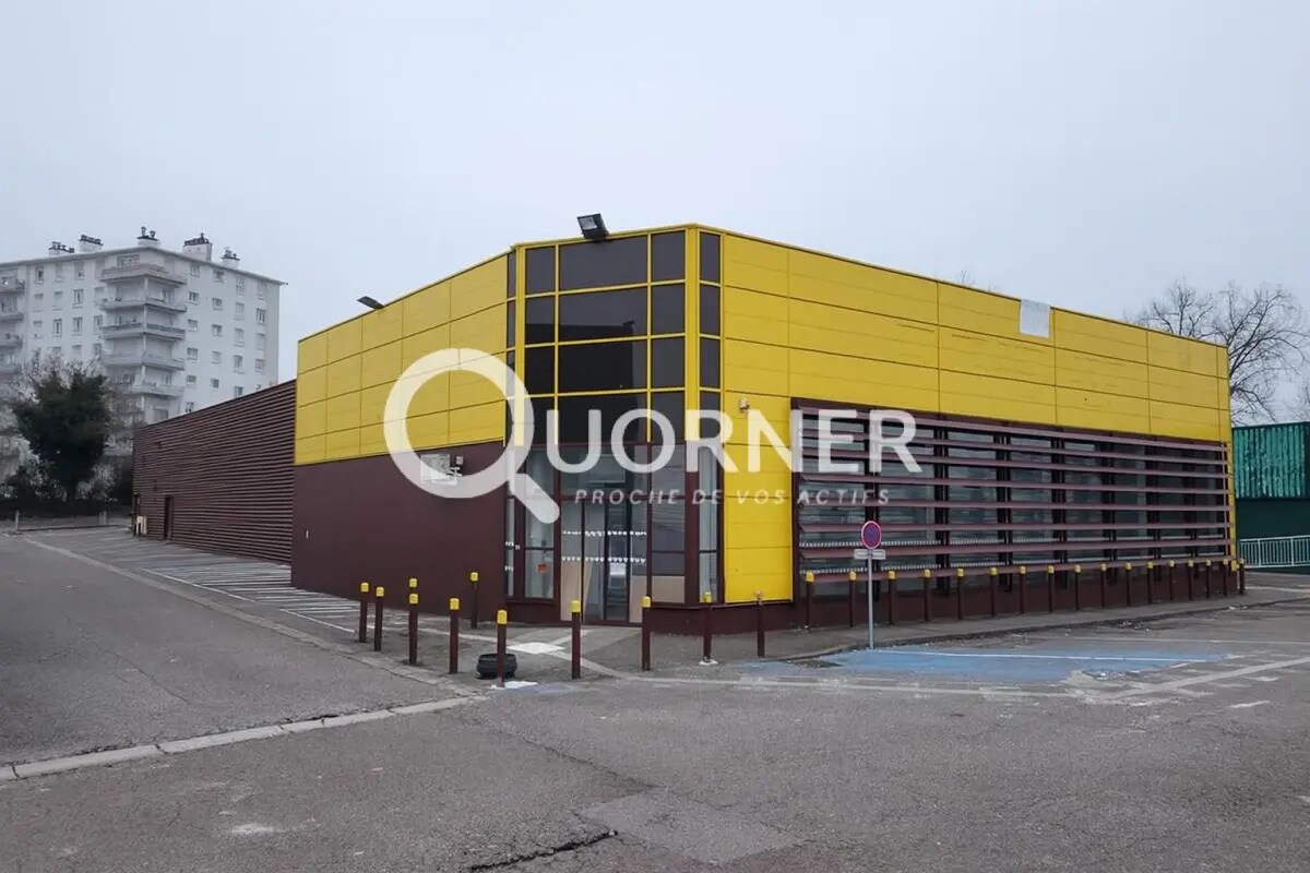 Local commercial dans Audincourt à louer Photo de l’immeuble– Image 1 sur 5