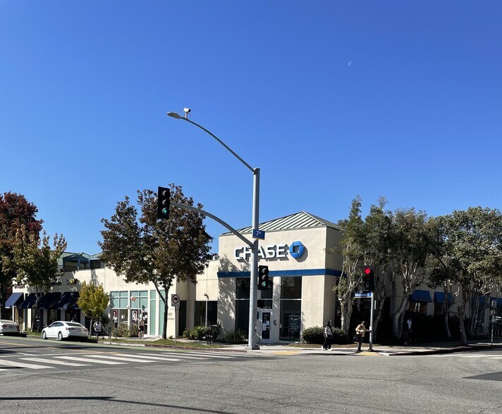 625 Montana Ave, Santa Monica, CA à louer - Photo de l’immeuble – Image 1 sur 4