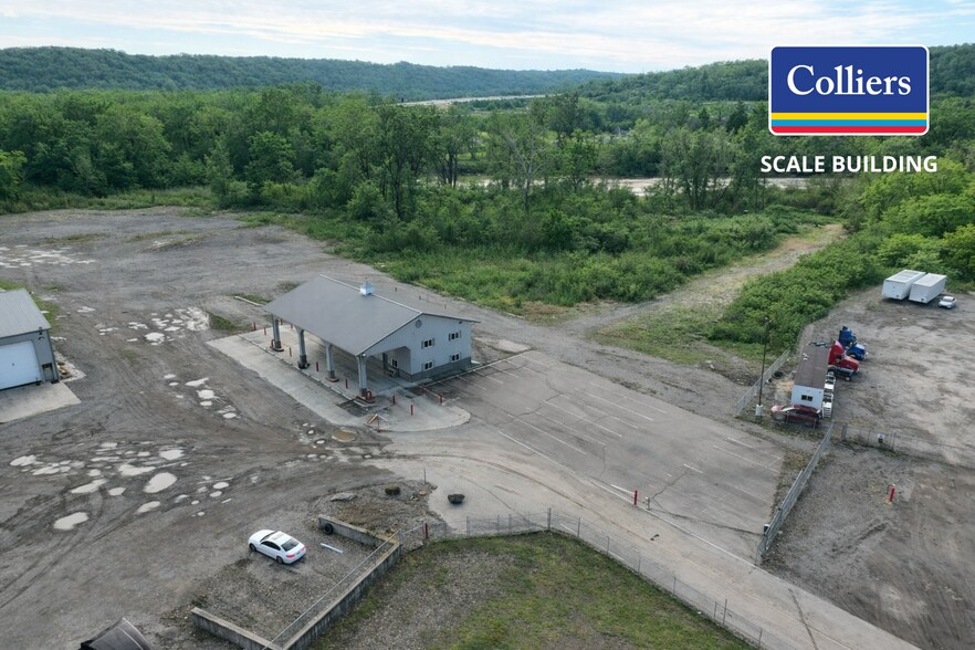 7930 Harrison Ave, Cleves, OH à louer - Photo de l’immeuble – Image 3 sur 15