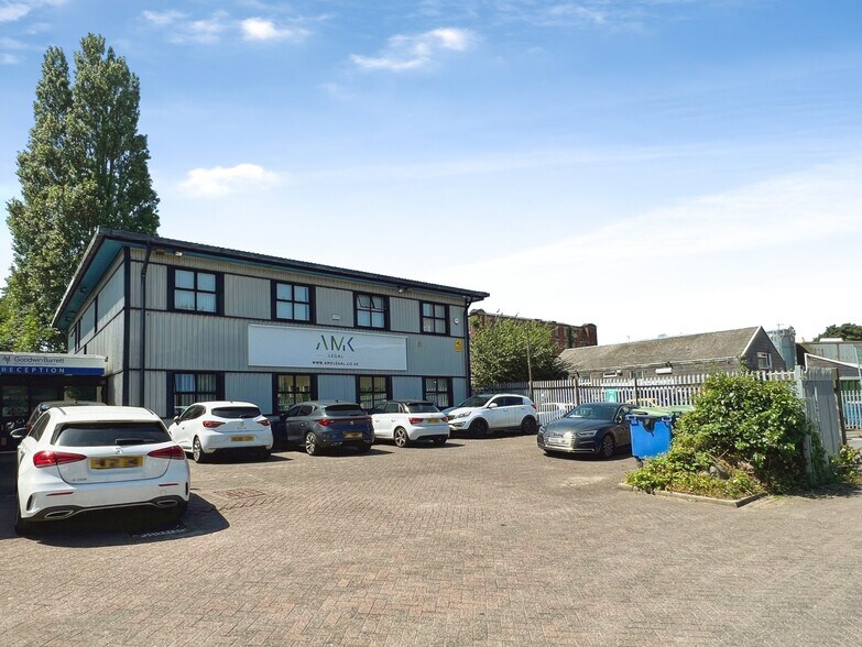 Northolt Dr, Bolton à vendre - Photo de l’immeuble – Image 2 sur 15
