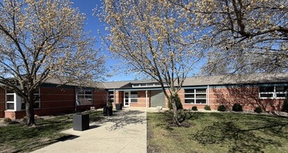 401 N East St, Paola, KS à louer Photo de l’immeuble– Image 1 sur 9