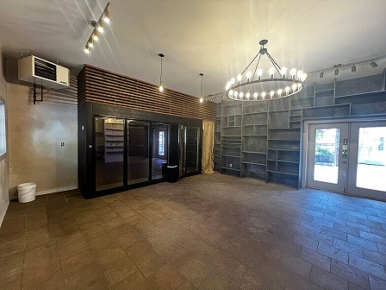 96 River Rd, East Hanover, NJ à louer - Photo intérieure – Image 2 sur 7