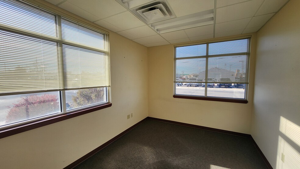 370 N Meridian St, Blackfoot, ID à louer - Photo de l’immeuble – Image 3 sur 17