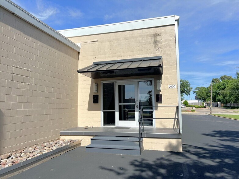 200 Shannon Rd W, Sulphur Springs, TX à louer - Photo de l’immeuble – Image 1 sur 30