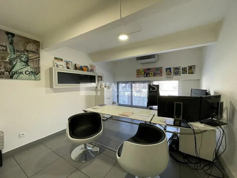 Bureau dans Villeurbanne à louer - Photo de l’immeuble – Image 1 sur 6