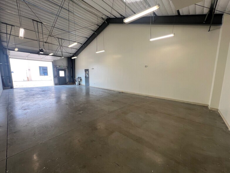 255 S Cleveland Ave, Loveland, CO à louer - Photo de l’immeuble – Image 2 sur 11