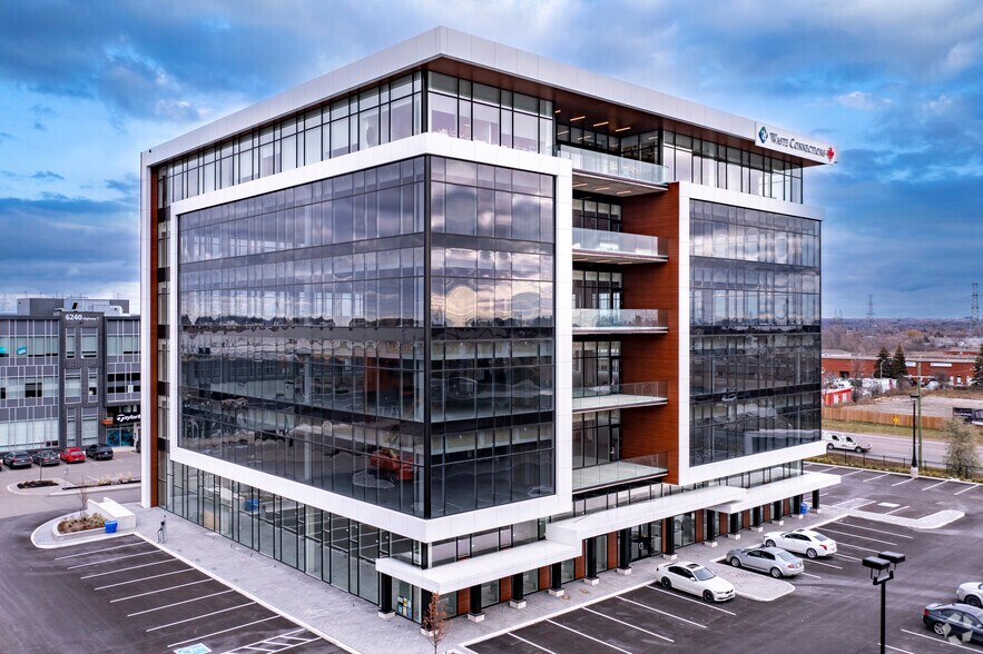 6220 Highway 7 W, Vaughan, ON à louer - Photo de l’immeuble – Image 1 sur 5