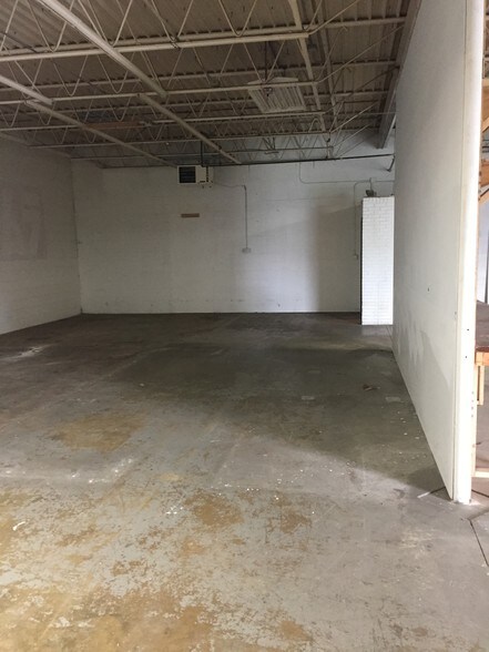 1848 Fuller Rd, West Des Moines, IA à vendre - Photo de l’immeuble – Image 3 sur 7
