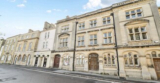 Plus de détails pour 18-19 Market Pl, Chipping Norton - Local commercial à vendre