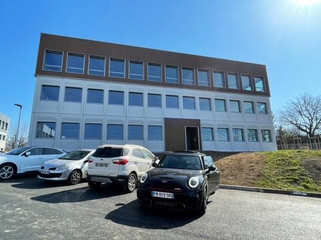 Bureau dans Dardilly à louer - Photo de l’immeuble – Image 1 sur 5