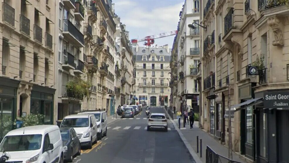 Local commercial dans Paris à louer - Photo de l’immeuble – Image 2 sur 2