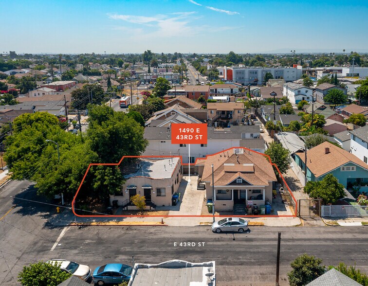 1490 E 43rd St, Los Angeles, CA à vendre - Photo de l’immeuble – Image 2 sur 16