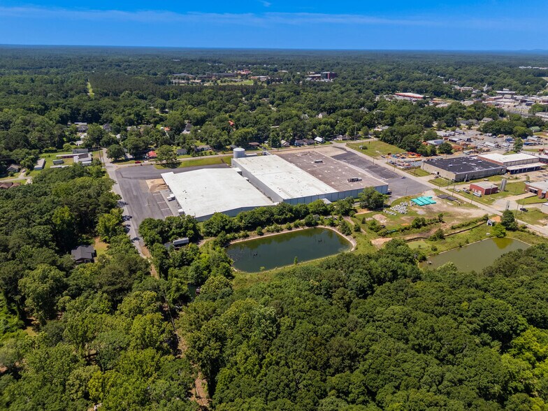 206 Mathews St, Barnesville, GA à vendre - Photo de l’immeuble – Image 3 sur 13