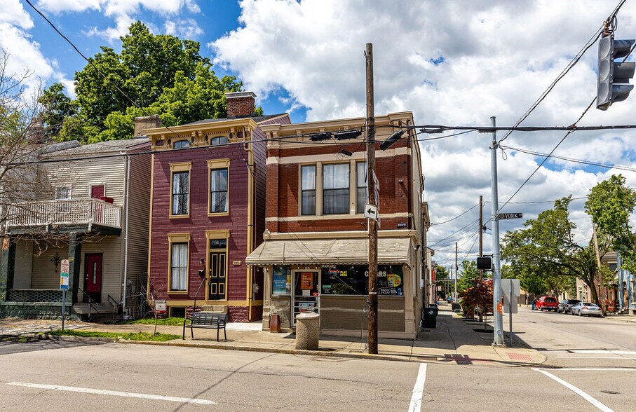 1002 York St, Newport, KY à vendre - Photo de l’immeuble – Image 3 sur 50