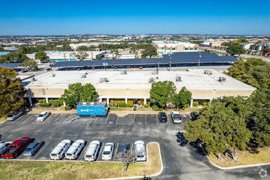 12661-12679 Silicon Dr, San Antonio, TX à louer - Aérien – Image 3 sur 22