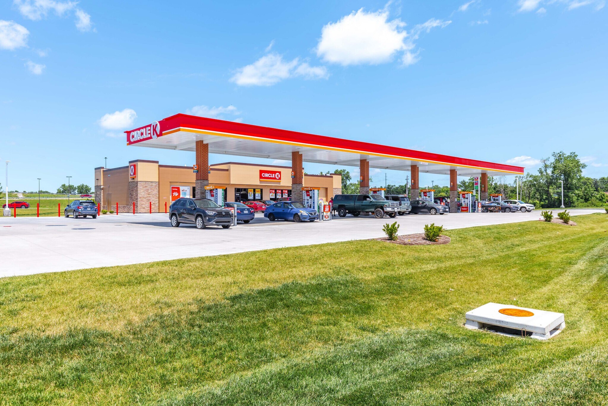 12455 Saint Charles Rock Rd, Bridgeton, MO à vendre Photo de l’immeuble– Image 1 sur 4