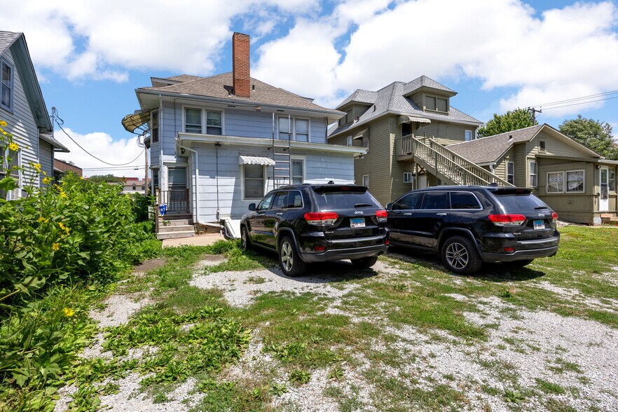 525 Iowa Ave, Iowa City, IA à vendre - Photo de l’immeuble – Image 2 sur 6