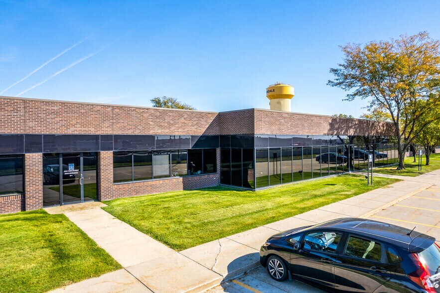 4500-4570 114th St, Urbandale, IA à louer - Photo de l’immeuble – Image 2 sur 5