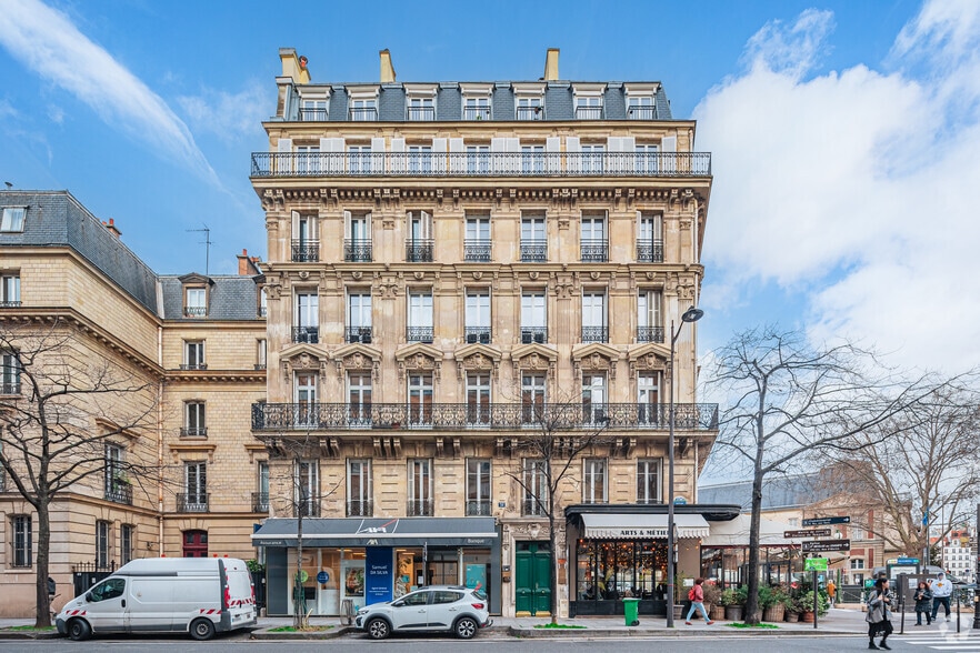 51 Rue De Turbigo, Paris à louer - Photo de l’immeuble – Image 3 sur 3