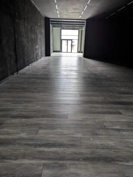 Local commercial dans Montmélian à louer - Photo intérieure – Image 3 sur 12