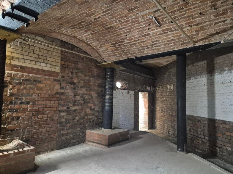 73-89 Victoria St, Liverpool à louer - Photo de l’immeuble – Image 2 sur 4
