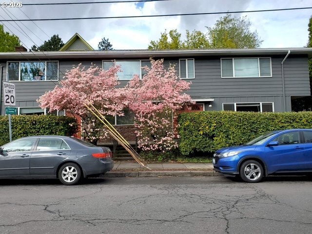 1607 NE 26th Ave, Portland, OR à vendre Photo principale– Image 1 sur 35