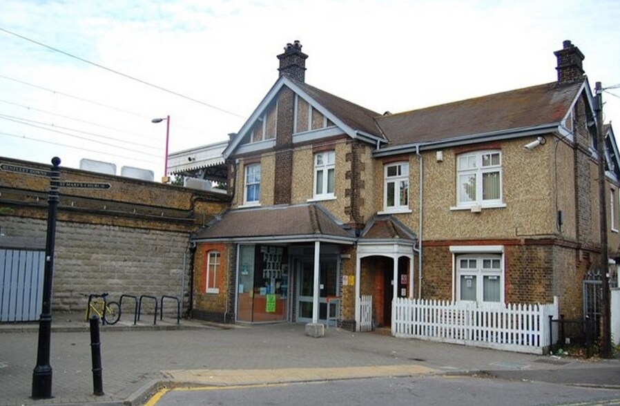 1 Ferry Rd, Benfleet à louer - Photo de l’immeuble – Image 1 sur 2