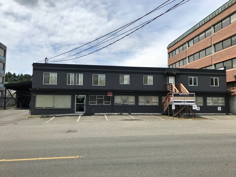4027 21st Ave W, Seattle, WA à louer - Photo de l’immeuble – Image 1 sur 3