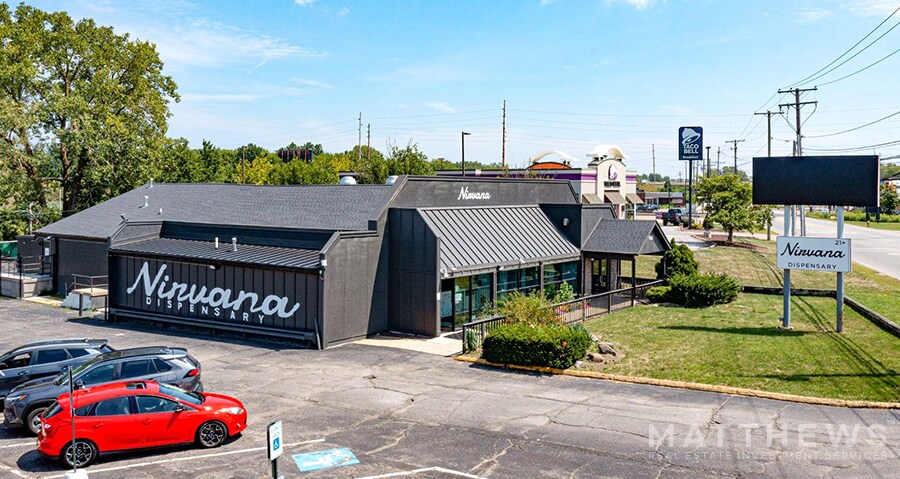 143 Cleveland St, Elyria, OH à vendre - Photo de l’immeuble – Image 2 sur 3