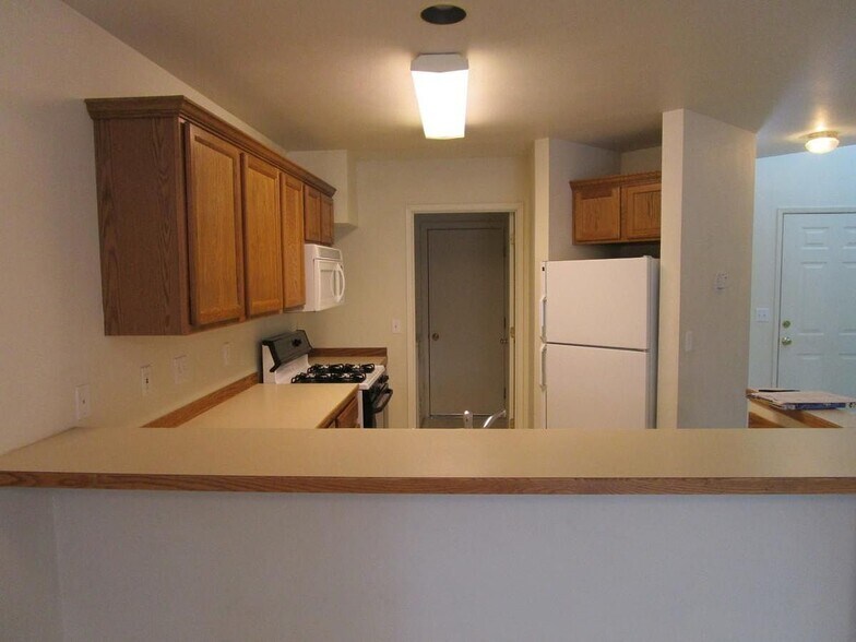 1980 NE Zachary Ct, Bend, OR à vendre - Photo de l’immeuble – Image 3 sur 7