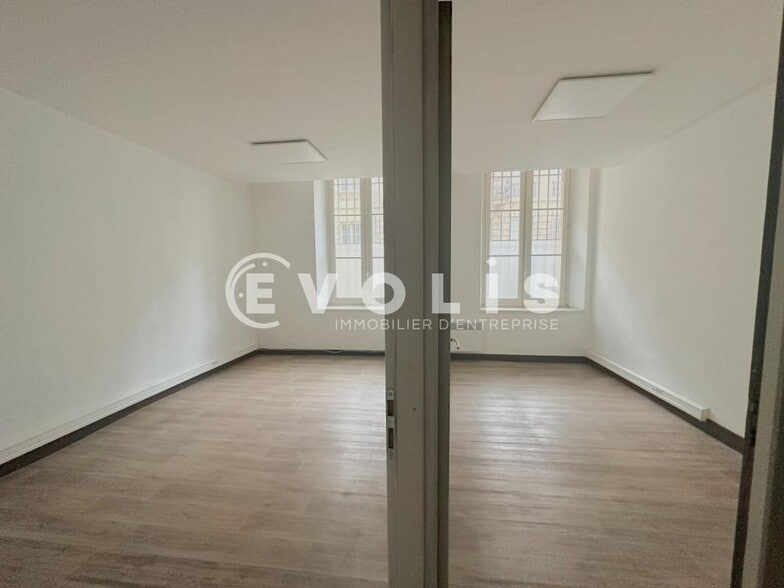14 Rue Boudet, Bordeaux à louer - Photo de l’immeuble – Image 2 sur 5