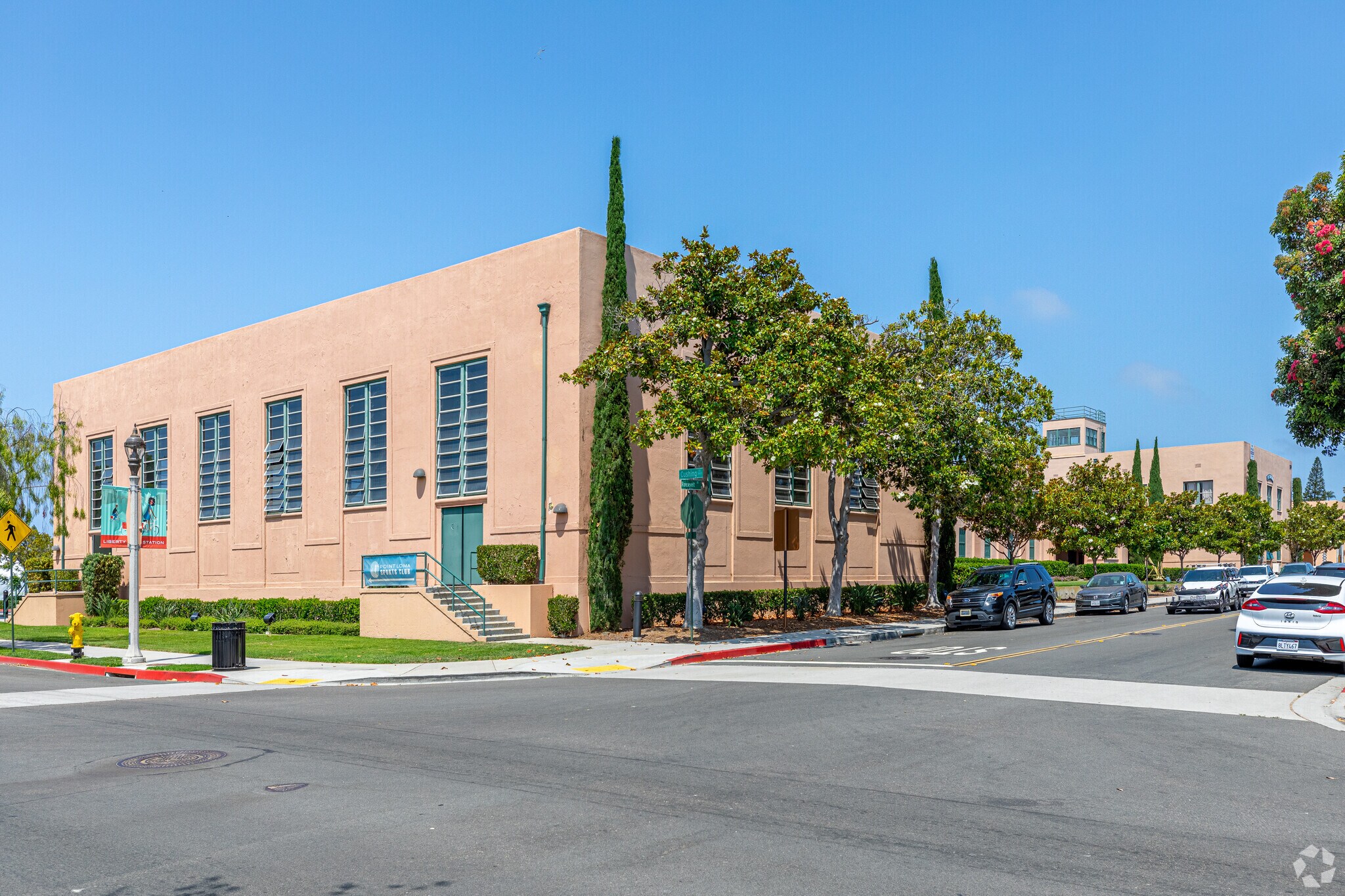 2751 Roosevelt Rd, San Diego, CA à louer Photo de l’immeuble– Image 1 sur 5