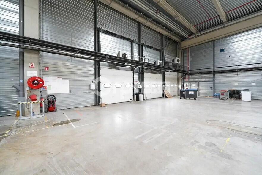 Bureau dans Mions à louer - Photo intérieure – Image 2 sur 11