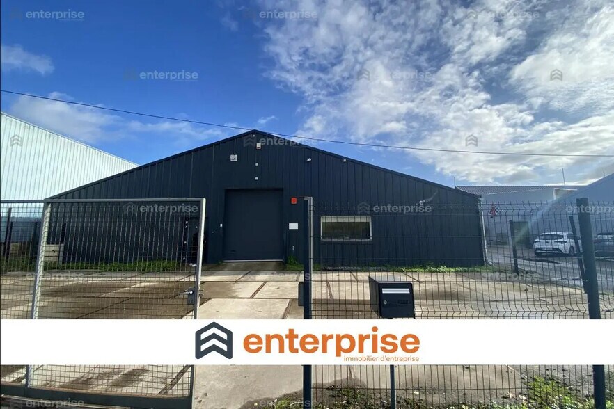 Local d’activités dans Hem à louer - Photo de l’immeuble – Image 1 sur 7