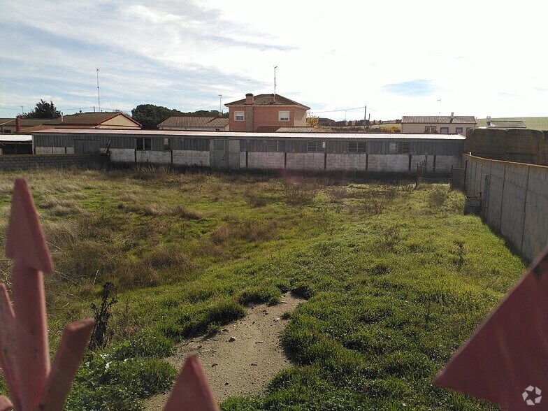 Industriel/Logistique dans Blascosancho, Ávila à vendre - Photo de l’immeuble – Image 2 sur 11