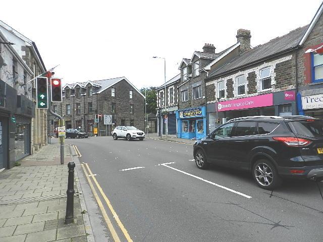 210-211 High St, Treorchy à vendre - Photo de l’immeuble – Image 3 sur 17