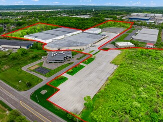 Plus de détails pour 7245 Henry Clay Blvd, Liverpool, NY - Industriel/Logistique à vendre