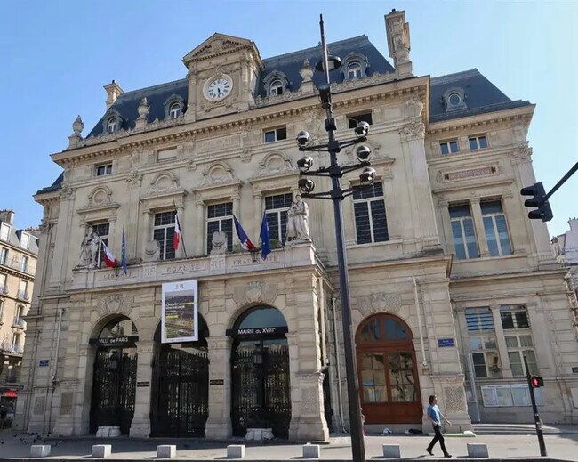 Plus de détails pour Local commercial à louer