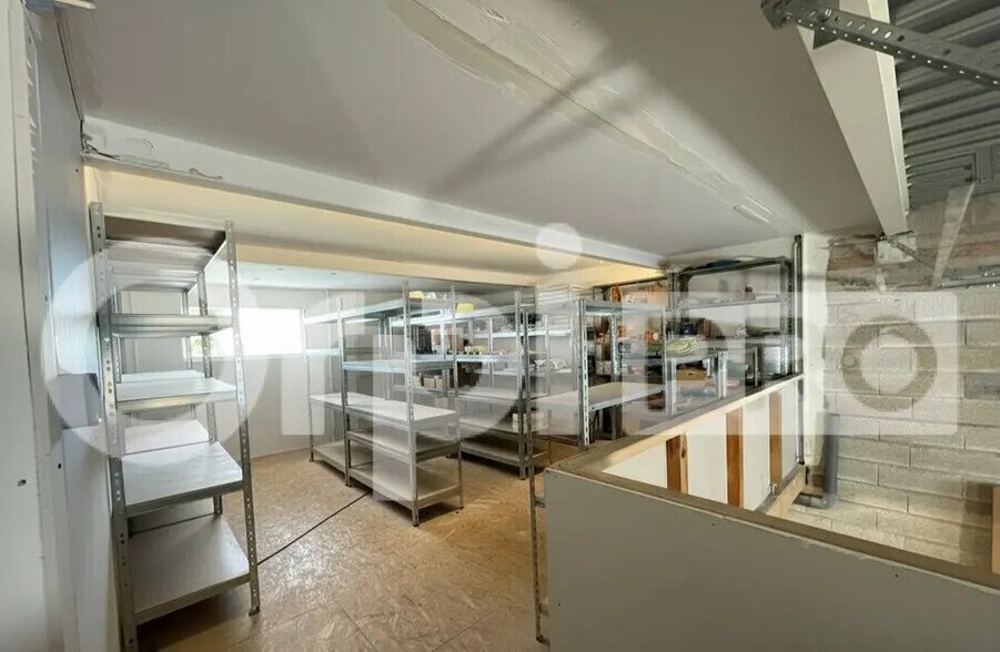 Local d'activités dans Neuilly-sur-Marne à vendre - Photo intérieure – Image 3 sur 5